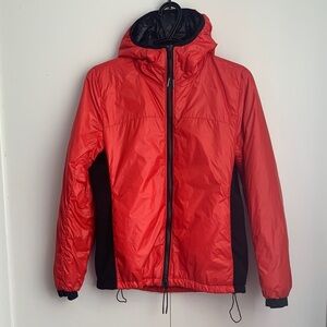 Aritzia Community Red & Black Packable Puffer Full Zip Nylon Coat Size Small
